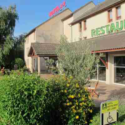 Hotel Restaurant les Loges Hotel Exterior