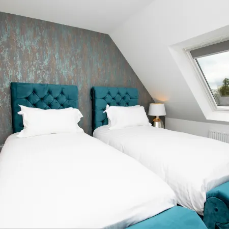 Your Apartment | Bristol Rowan Tree - No.8