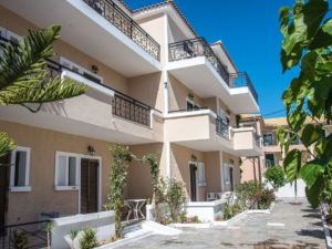 Zante Plaza Hotel & Apartments