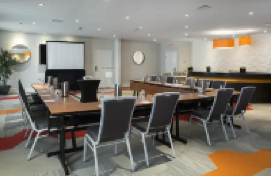 Avanti International Resort