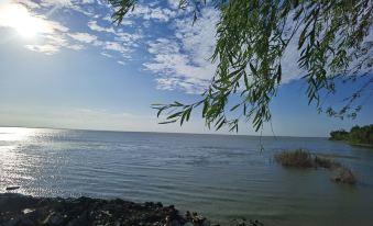 Liuli Home Apartment (Yingui Road)