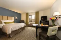 Candlewood Suites East Lansing Отели рядом с достопримечательностью «Red Cedar Natural Area»