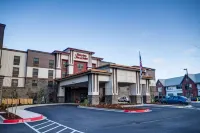 Hampton Inn & Suites DuPont Hotels in DuPont