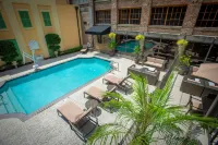 Hampton Inn & Suites New Orleans-Convention Center - Family