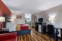 Econo Lodge Madison Airport