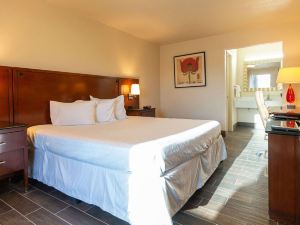 Magnuson Extended Stay and Suites Airport Hotel