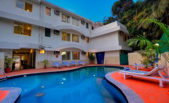 Treehouse Silken Sands - Housity