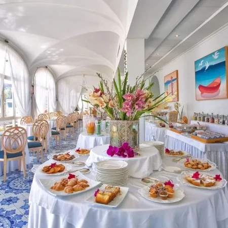 Hotel Miramare E Castello