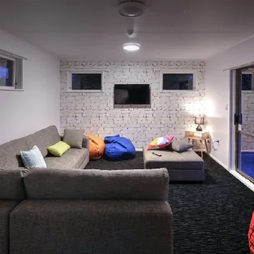 Haka House Taupo Отели в г. Таупо