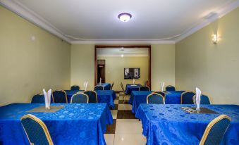 Hotel Royal Nest Entebbe