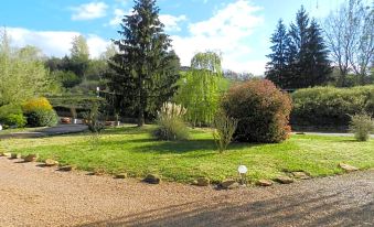 Hôtel Domaine des Pierres Dorées