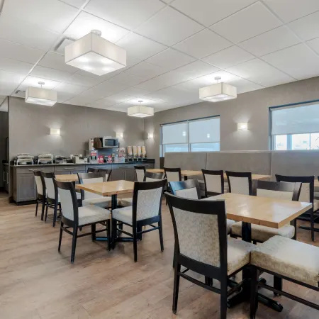 Best Western Plus Eastgate Inn  Suites