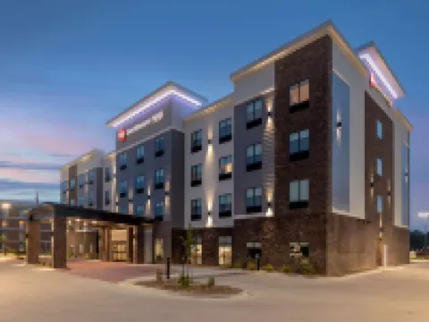 La Quinta Inn & Suites by Wyndham Coralville Iowa City Hotels in Johnson County