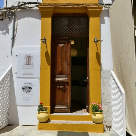 Douskos Guesthouse