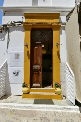 Douskos Guesthouse Hotel a Neapolis