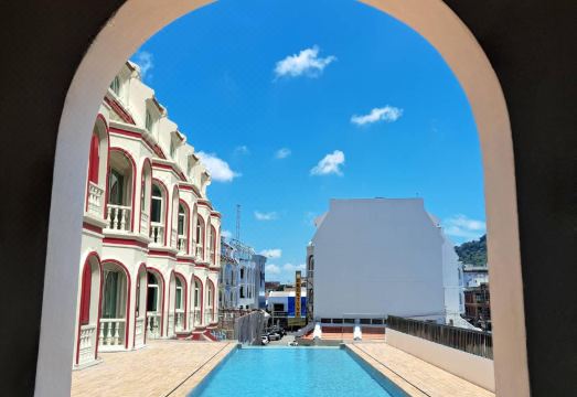 푸껫 센터 호텔