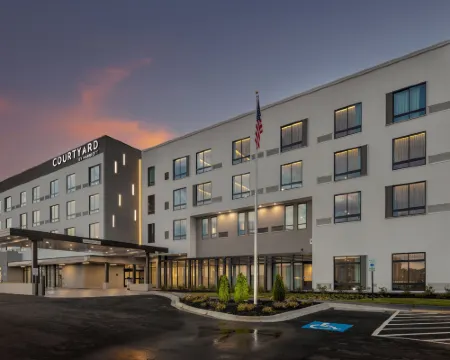 Courtyard Conway Hotels in Conway