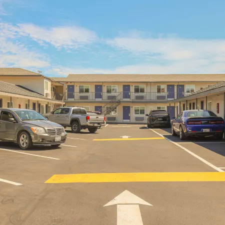 Motel 6 Tustin, CA – Orange County