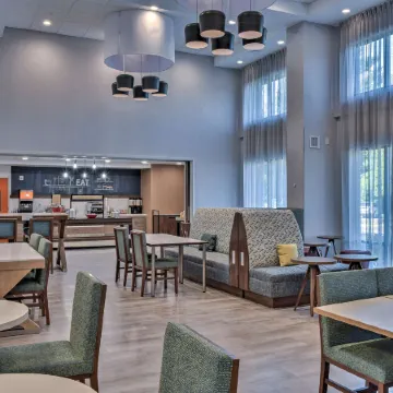 Hampton Inn & Suites by Hilton Keene