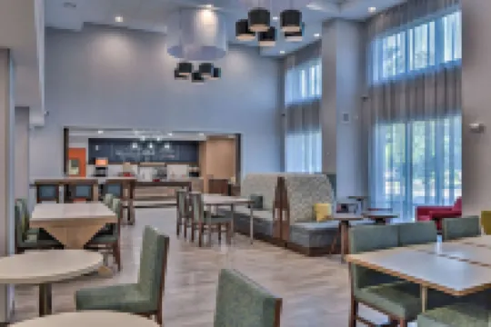 Hampton Inn & Suites by Hilton Keene