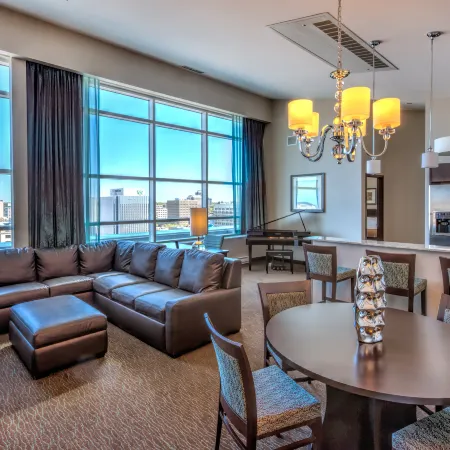 Holiday Inn SASKATOON DOWNTOWN by IHG