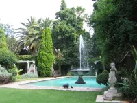 Villa Victoria Executive Guest House - Pools