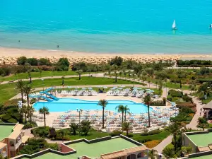 Serenusa Resort