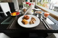 The Panoramic Getaway - breakfast