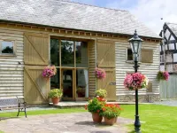 티펫츠 뷰 Westonbury Mill Water Gardens 주변 호텔