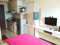 Apartemen the Suites Metro by Faris فنادق في Buahbatu