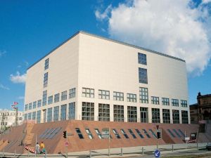 Hotel Lumen am Hauptbahnhof