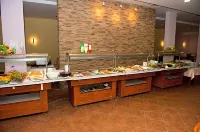 Ivana Palace Hotel - Free Parking - breakfast