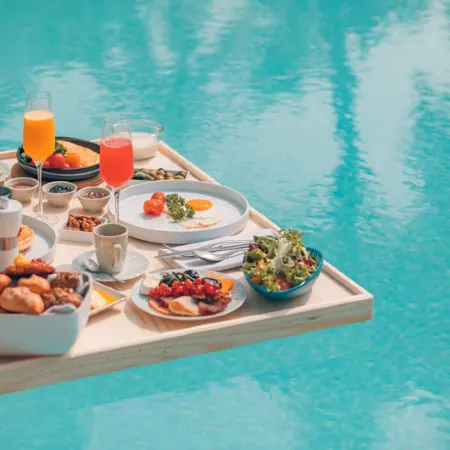 Quest San Hotel Denpasar Bali by Aston Отели рядом с достопримечательностью «Бундаран Ренон»