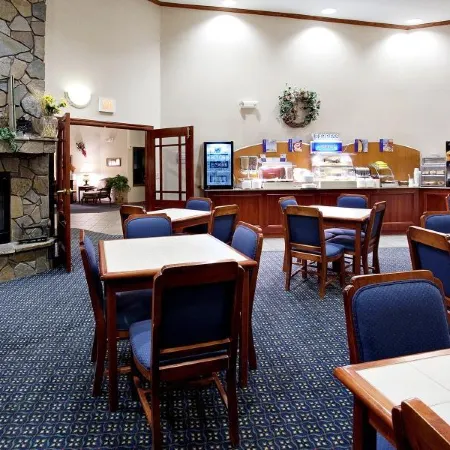 AmericInn by Wyndham Hill City Mt Rushmore