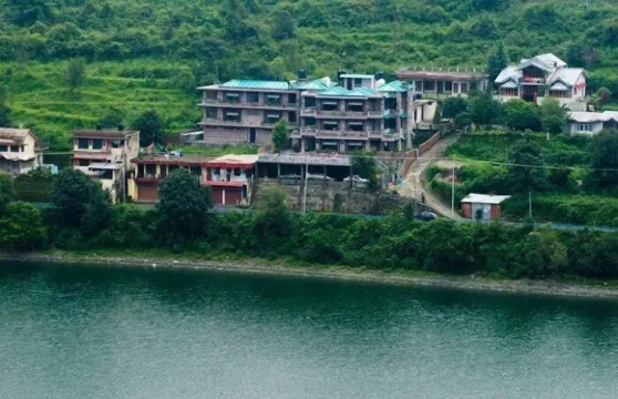 漁夫郊外小屋 - 面湖酒店 - 近奈尼塔爾