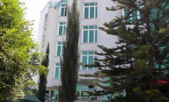 Lewi Hotel Piazza - Housity