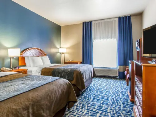 Comfort Inn & Suites Pauls Valley - City Lake