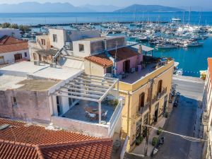 The Roof - Flat Sea View in Aegina Town