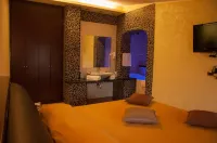 Grand Hotel Paradiso - Parvekkeita