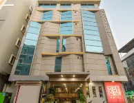 La Hometel Hotel - Hitech City Hyderabad Hotel in zona Cyber Towers - HITEC City