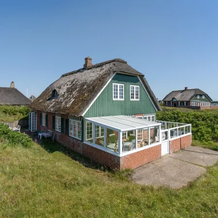 "Mattias" - 100m from the Sea