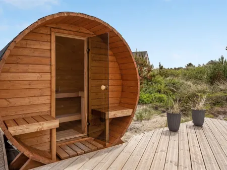 "Rolfkarl" - 500m from the Sea