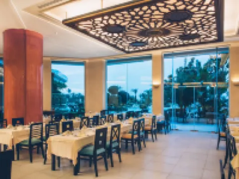 Iberostar Selection Royal El Mansour โรงแรมในมาห์เดีย