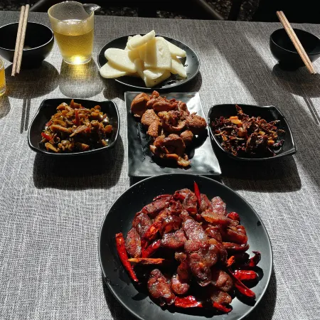 Weixi Manlaiyue Homestay