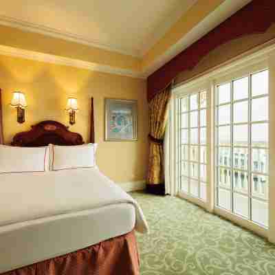 Hong Kong Disneyland Hotel Rooms