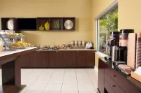 SpringHill Suites Fort Lauderdale Airport & Cruise Port - breakfast