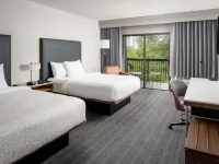 Courtyard New Orleans Metairie Hotels near Paraplex