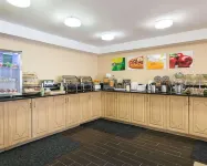 Quality Inn Richmond Airport - breakfast