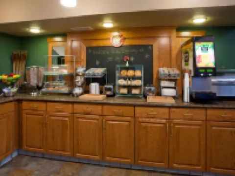 AmericInn by Wyndham Thief River Falls Hotels in Pennington County