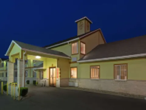 Days Inn by Wyndham Cameron Hotels in Cameron